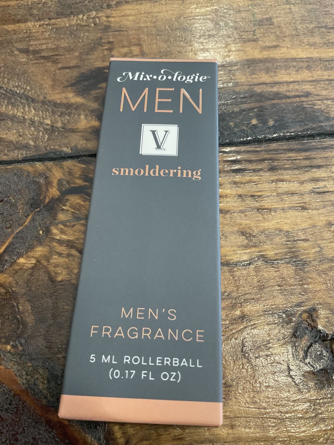Smoldering men’s roll on