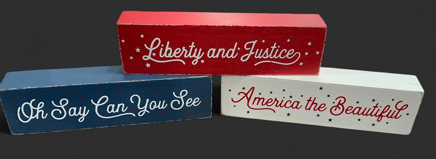 Patriotic Block Decor 2 assortment