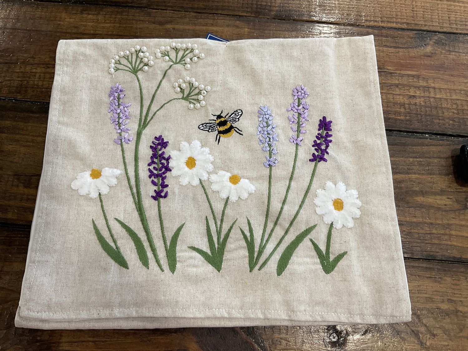 Lavender and bees table runner