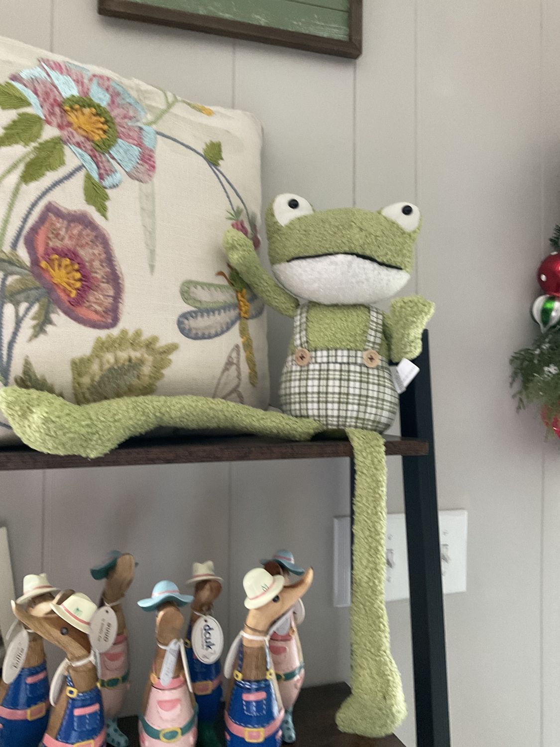 Plush Frog Sitter