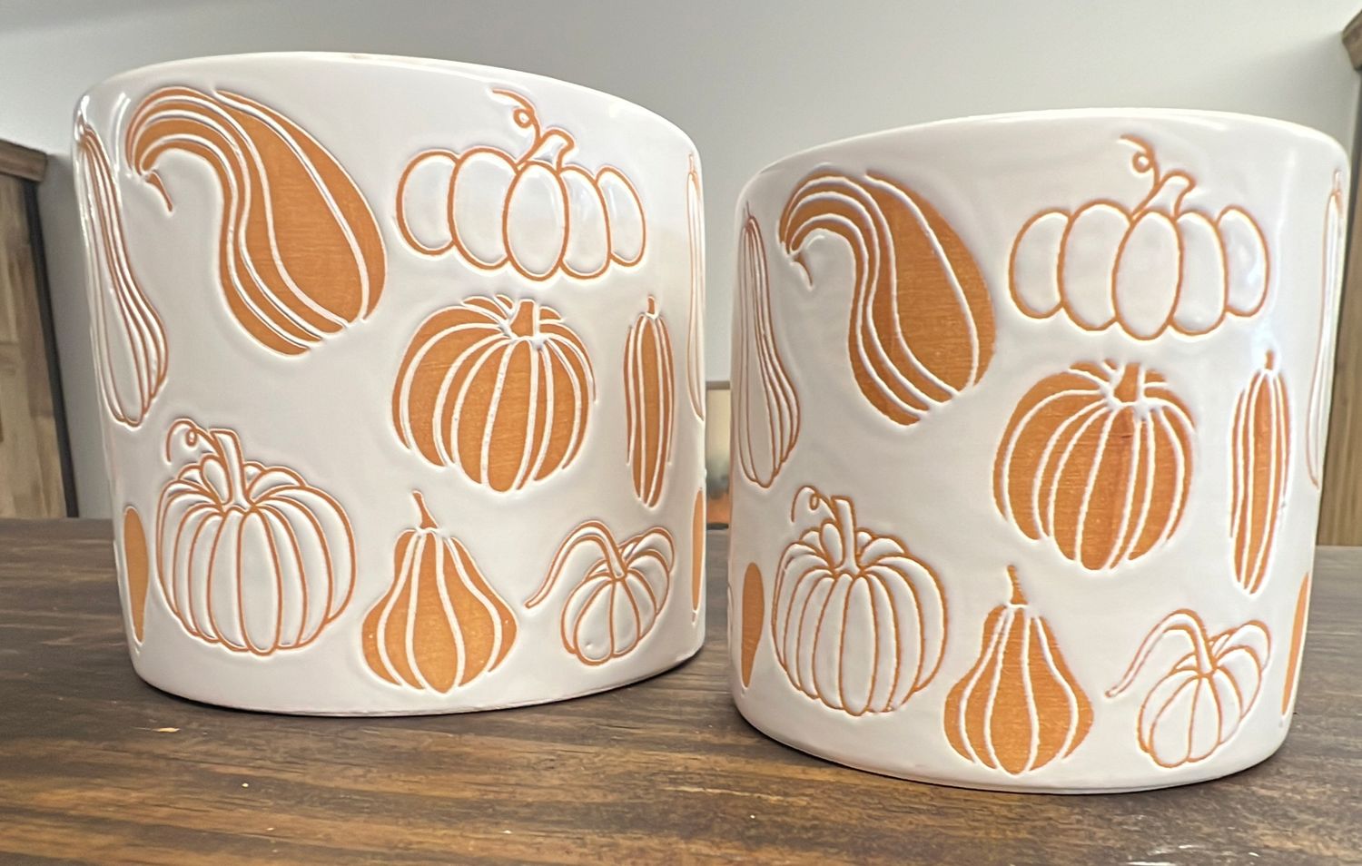 Set of 2 orange pumpkins short glass jars