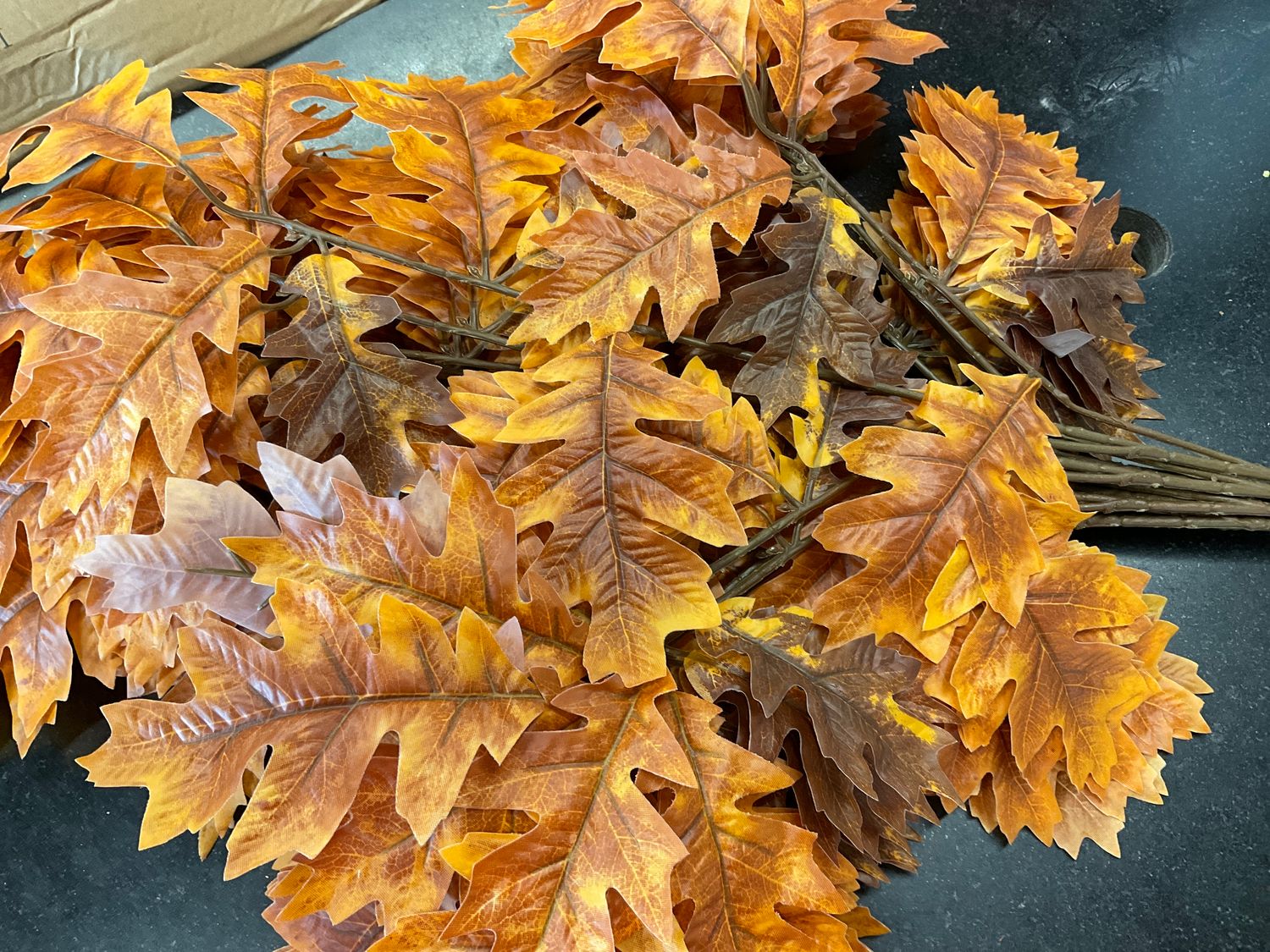 Fall Oak leaf pick