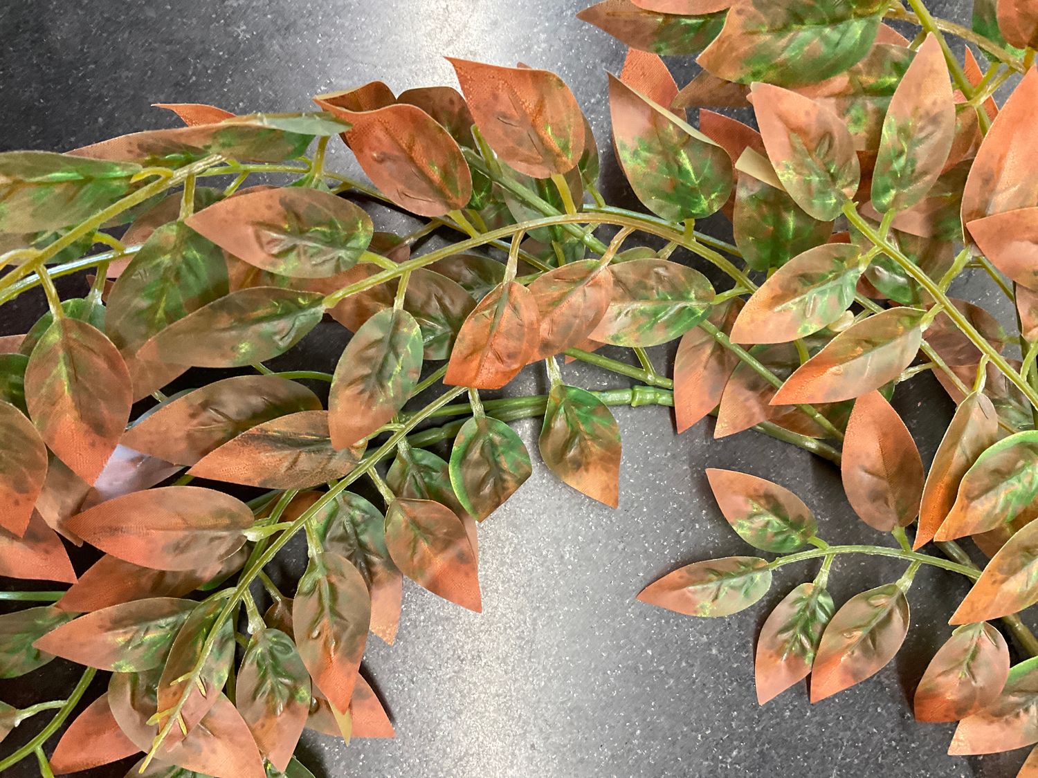 Small leaf garland