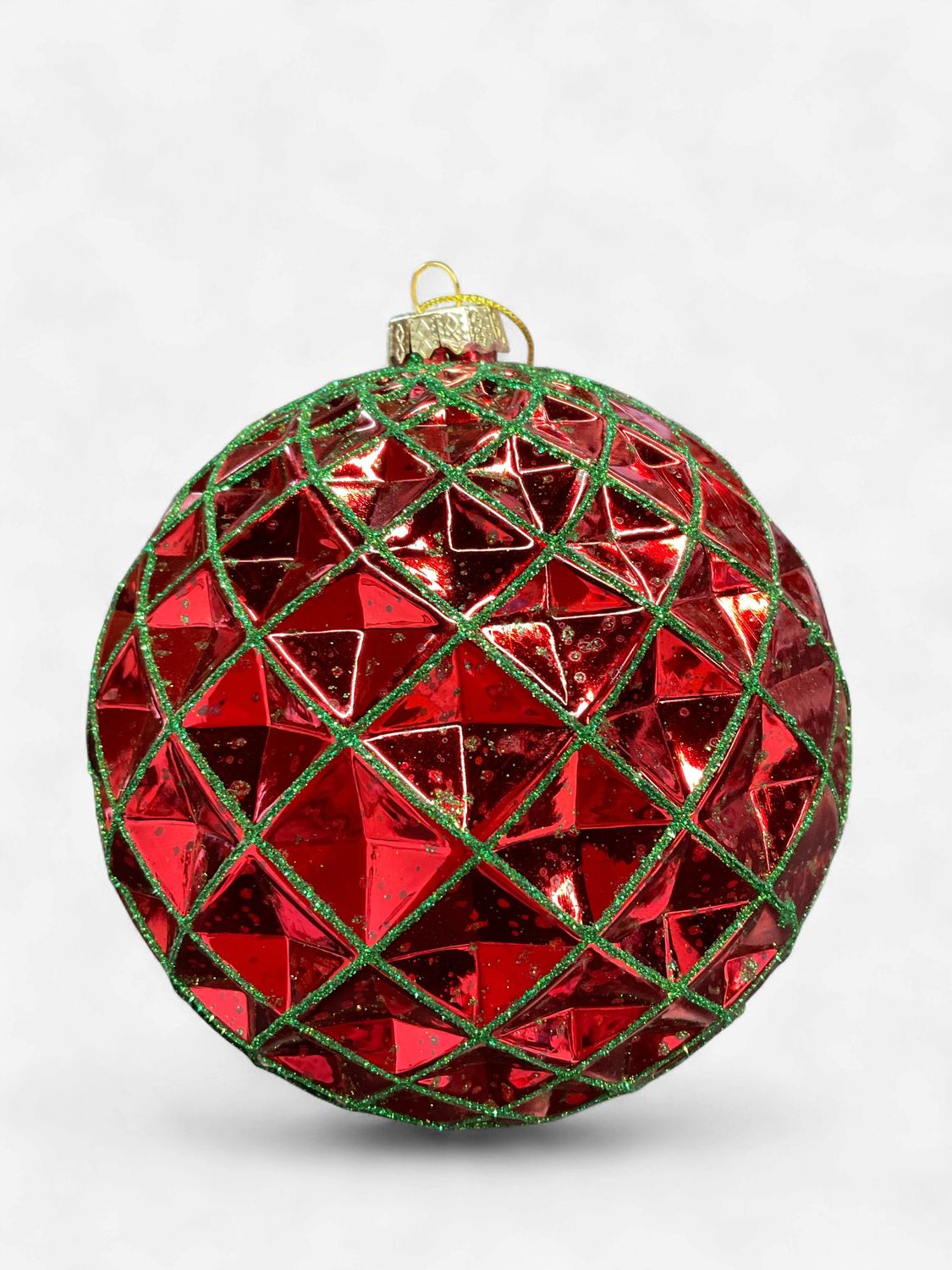 Mercury finish diamond plastic red/emerald ball
