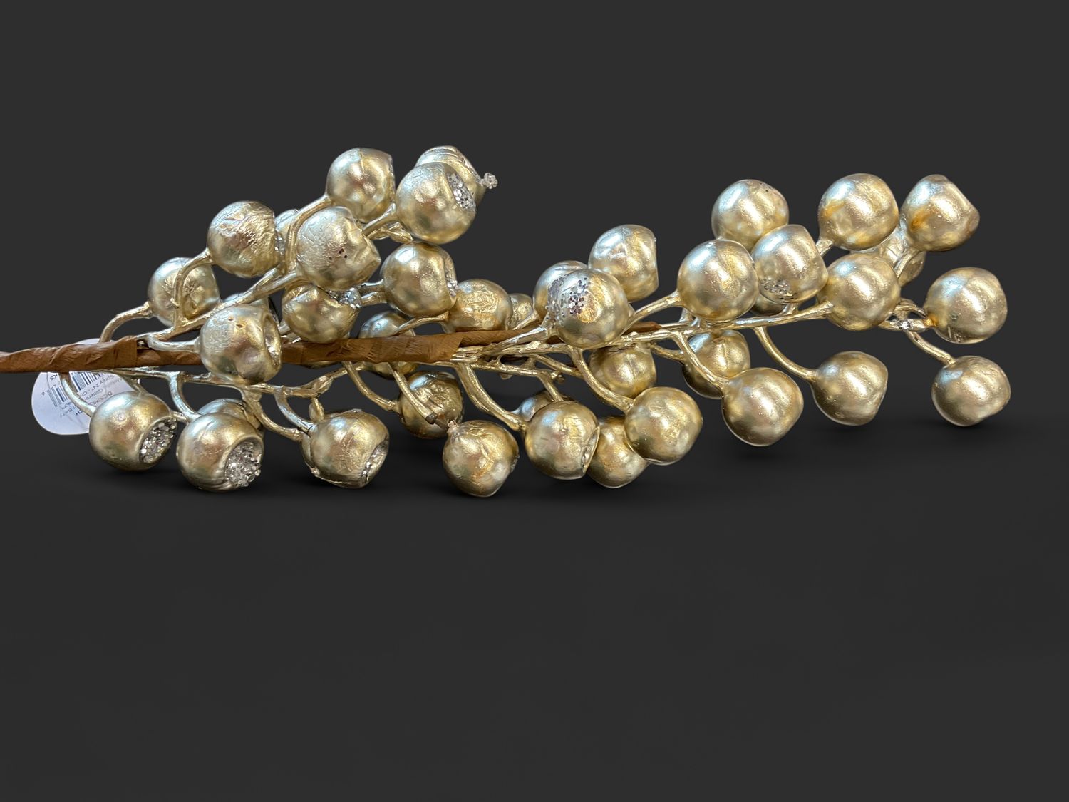 Metallic glittered pod Berry champagne