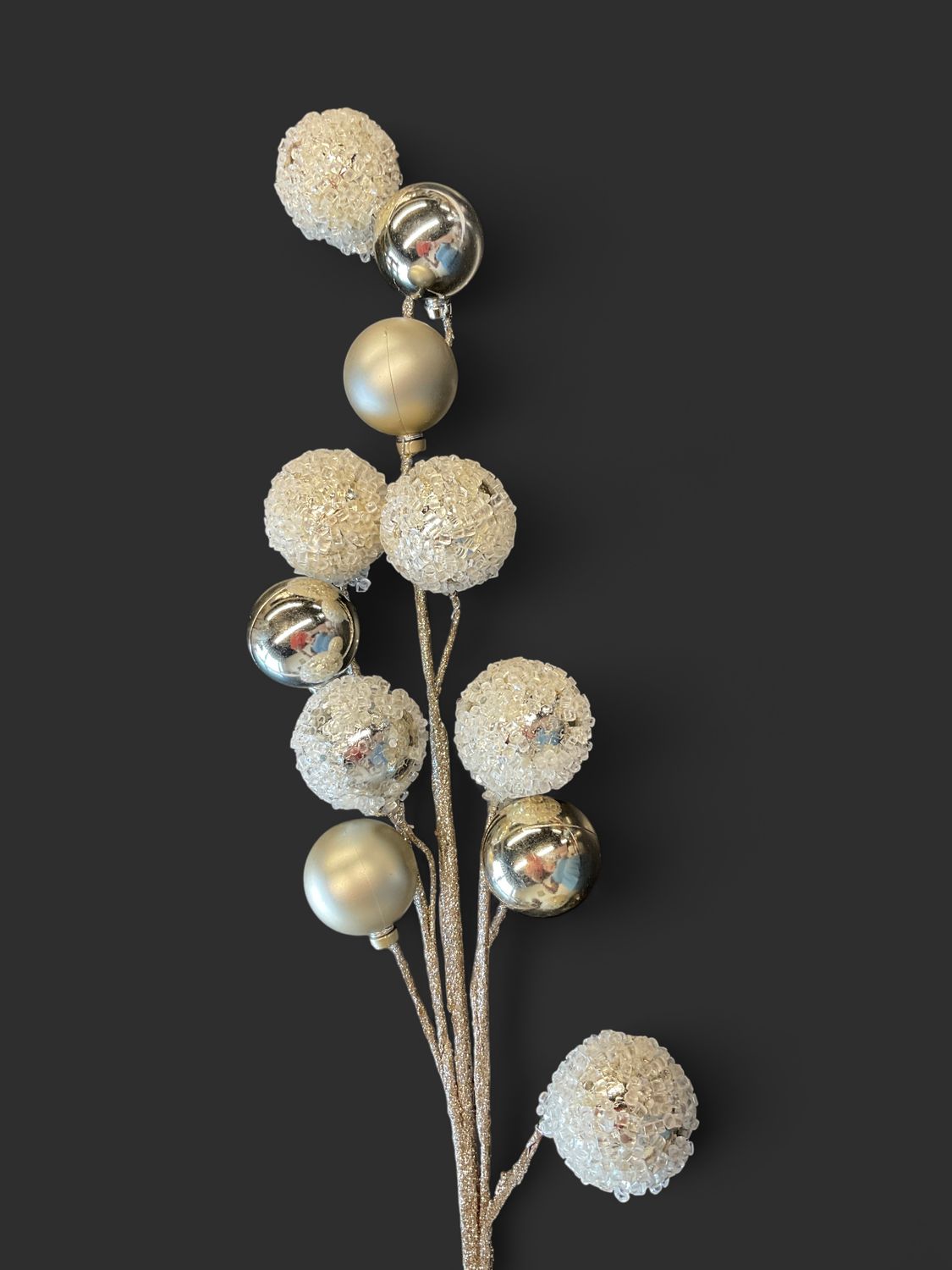 Glitz iced ball champagne