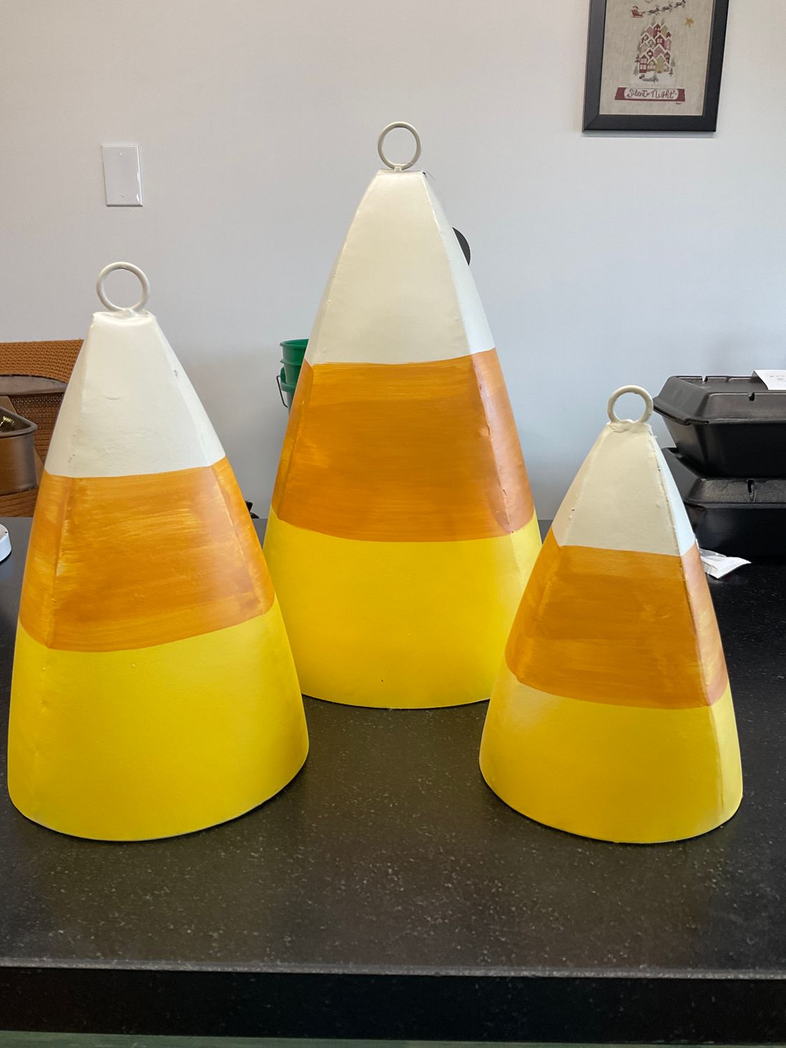 Set a three nested candy corn