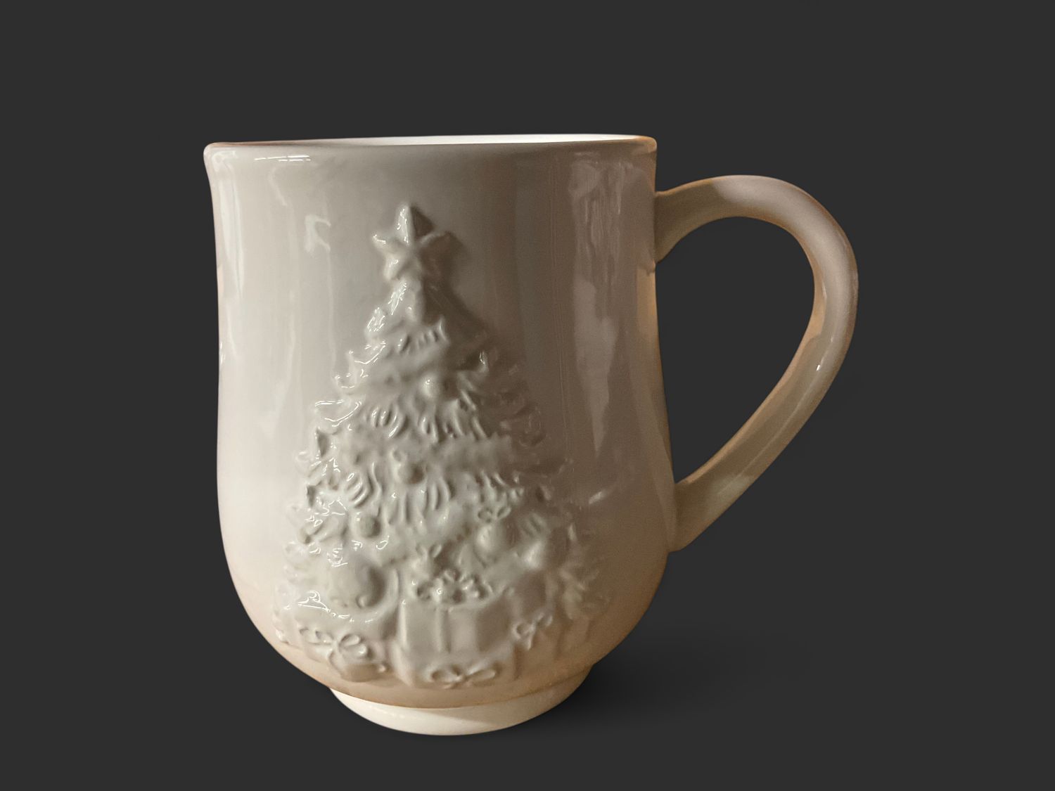 Tannenbaum embossed mug