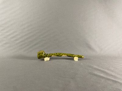 Wizard pipe with stand green