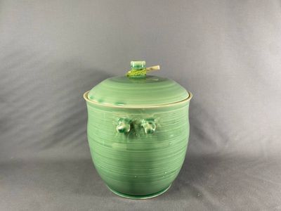 Latching Storage Jar Blue