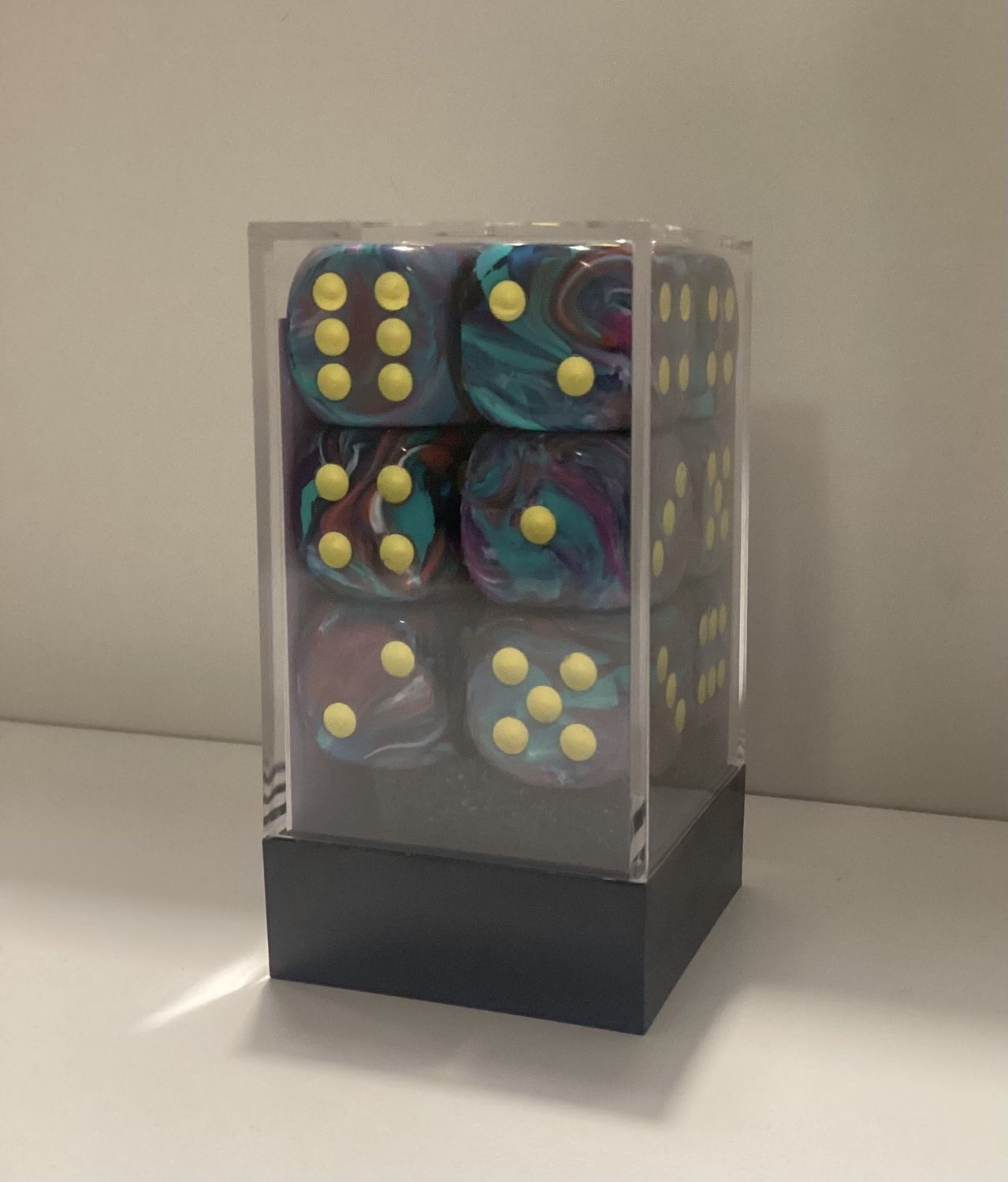 Chessex D6 Dice d6 mm Festive Mosaic/yellow