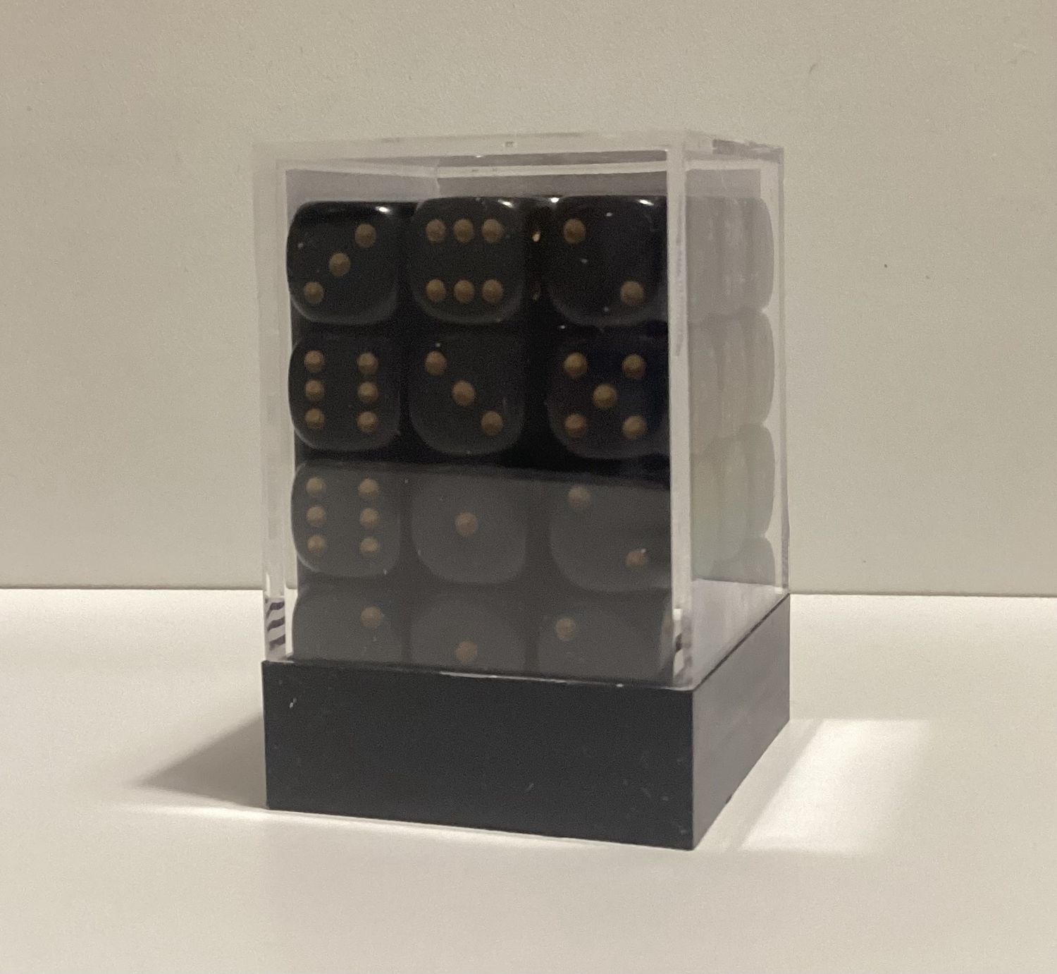 Chessex D6 Dice 12mm Opaque Black/gold