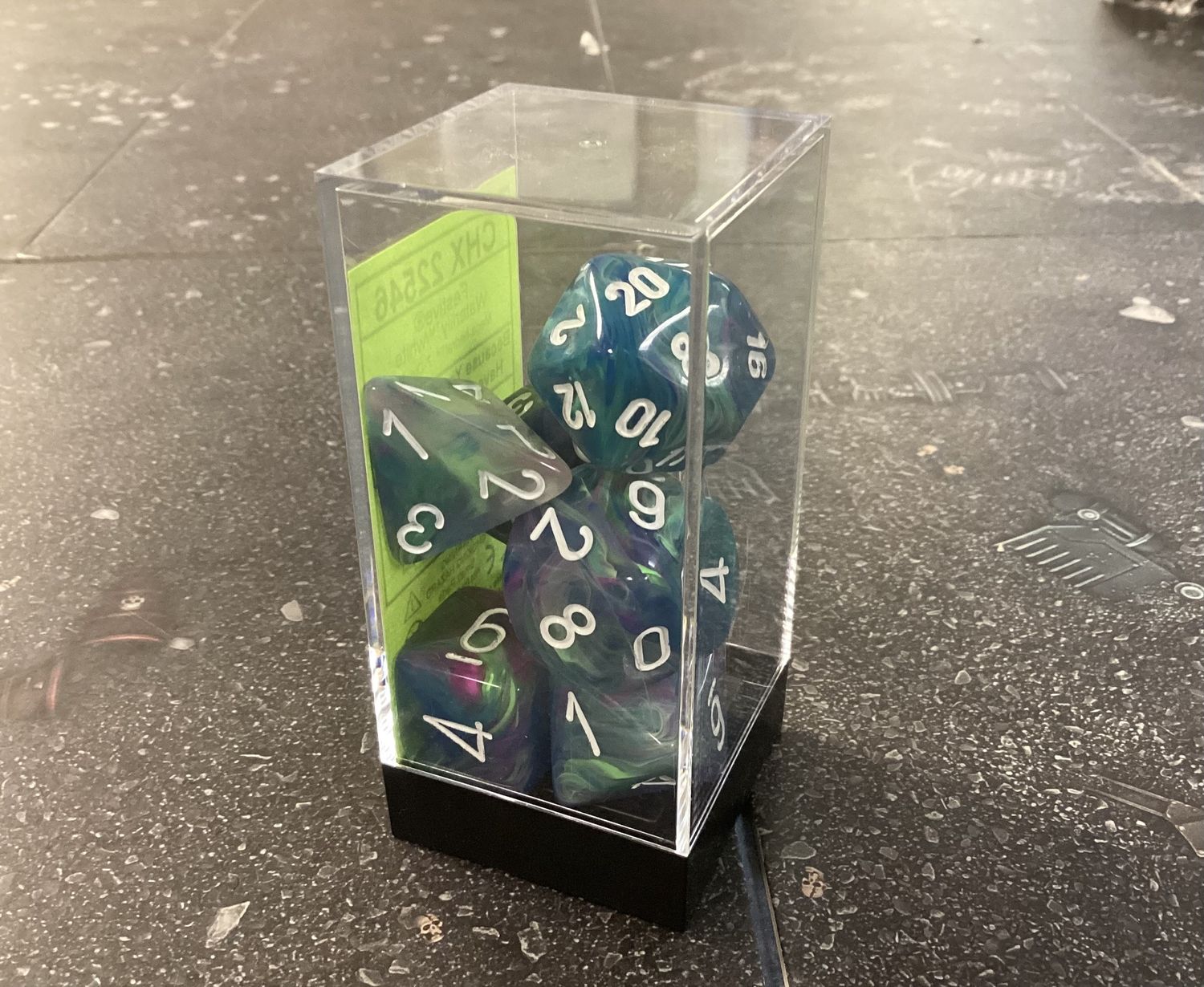 Chessex Festive Waterlily/White Mega-hedral 7-Die Set