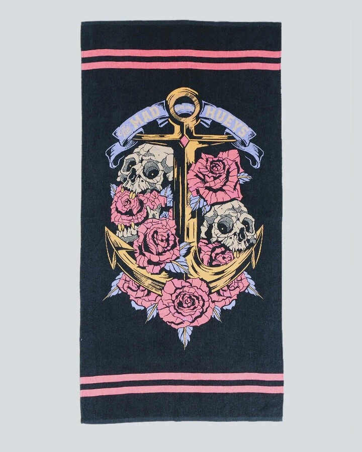 SKULLS AND ROSES | WOMENS BEACH TOWEL - BLACK, Colour: BLACK, Size: ONE SIZE