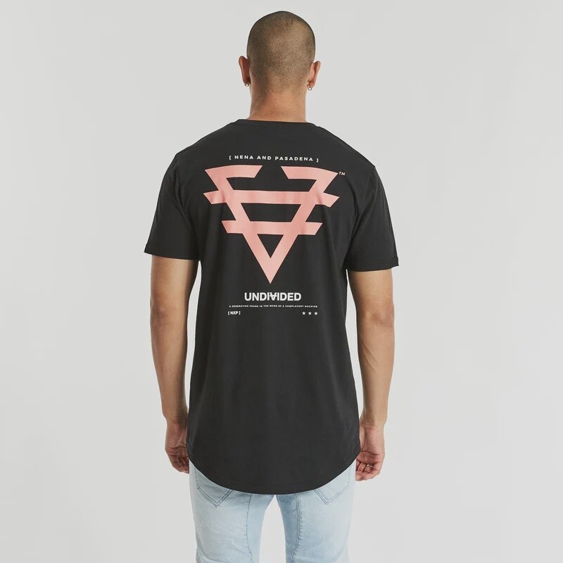 UNDIVIDED CAPE BACK TEE