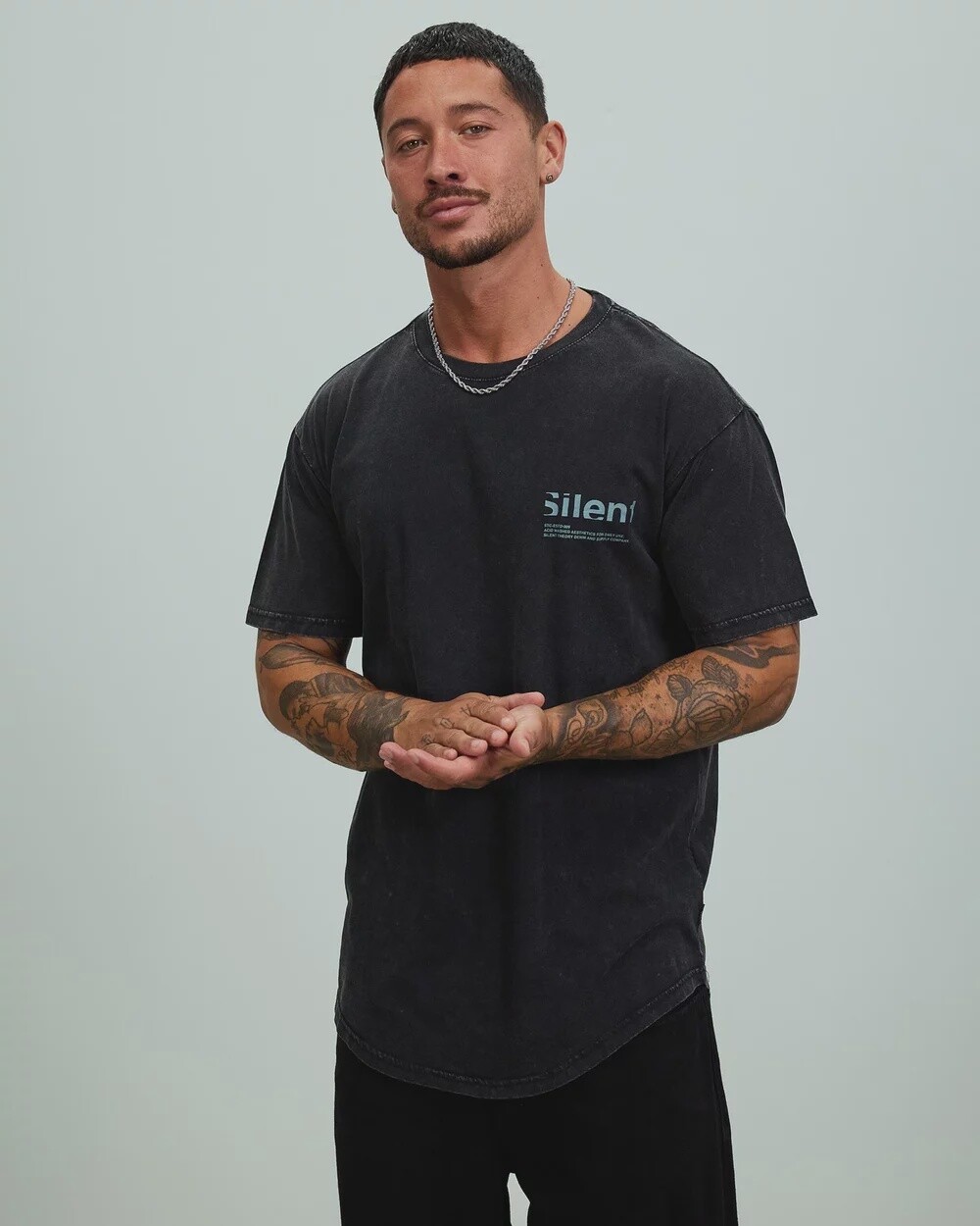 LOWER SCOOP TEE