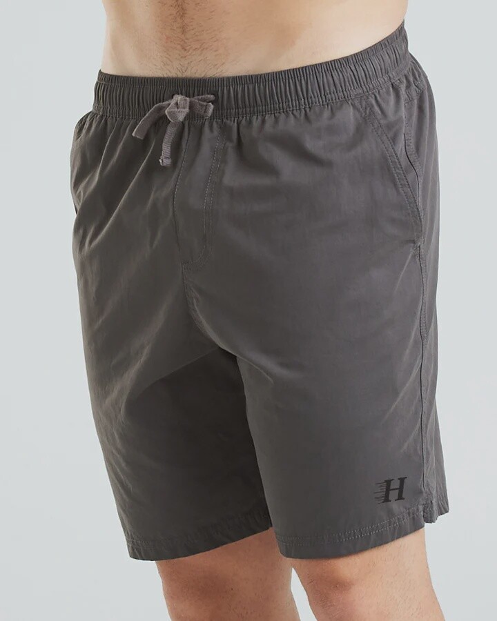 HUEYS CORE | VOLLEY SHORT 18&quot; - CHARCOAL