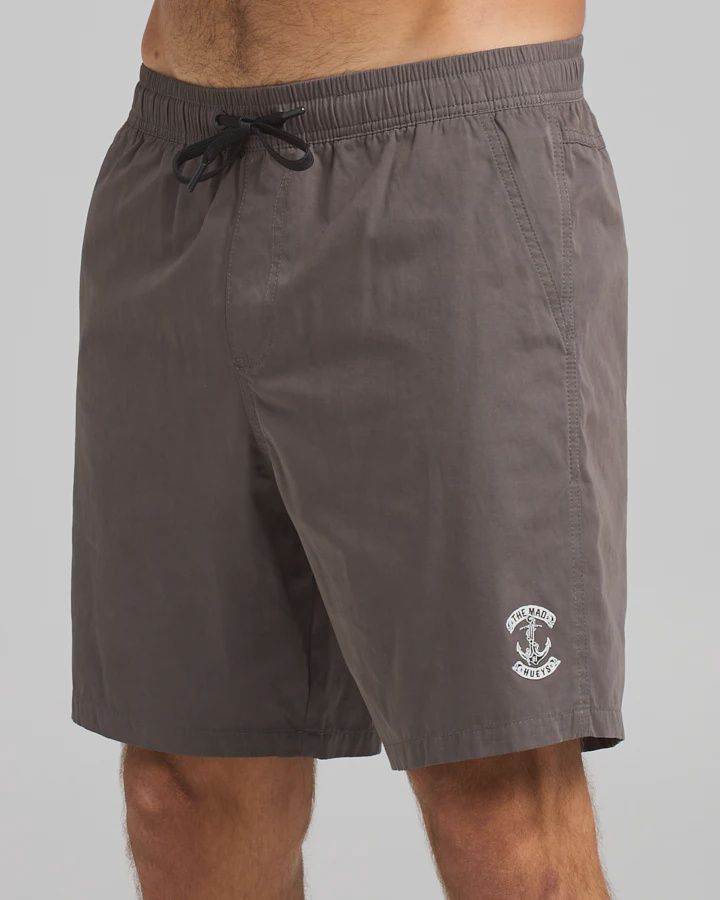 MAD HUEYS| SKULL ANCHOR 18” VOLLEY SHORT, Colour: CHARCOAL, Size: 28