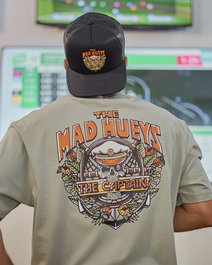MAD HUEYS| THE ISLAND CAPTAIN SHORT SLEEVE TEE