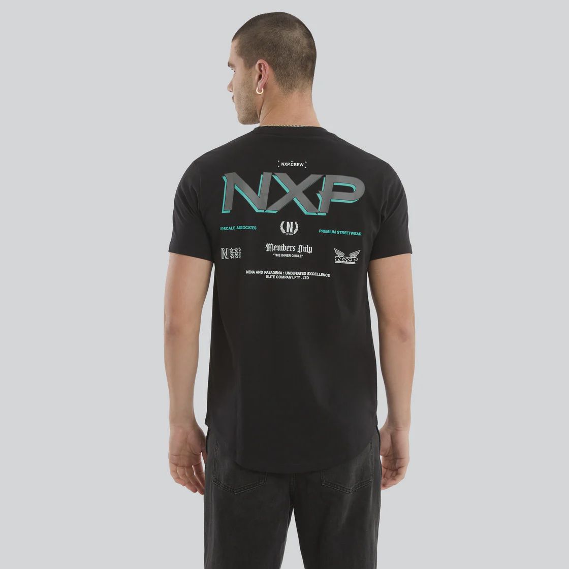 NXP | MENS BUZZ DUAL CURVED TEE, Colour: JET BLACK, Size: M