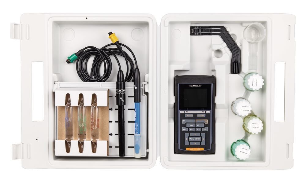 Combi handheld measuring instrument MultiLine® Multi 3620 IDS with two measuring channels, set C with pH combination electrode SenTix® 940 and conductivity sensor TetraCon® 925
