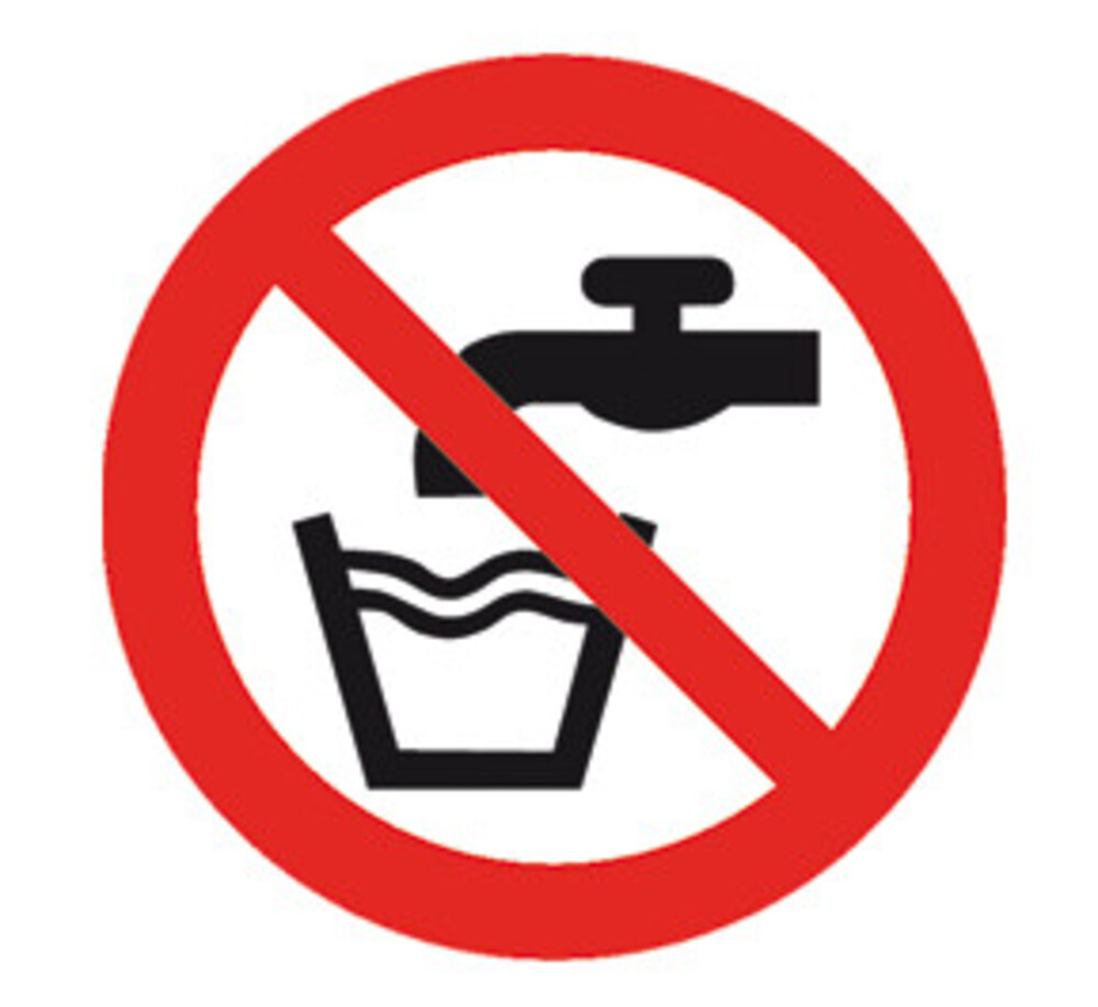 Prohibition signs in accordance with ISO 7010 Adhesive film, No drinking water, 100 mm, 1 piece