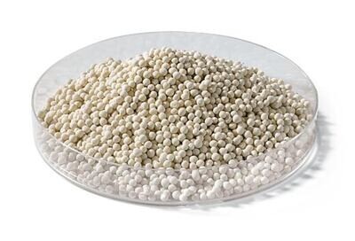 Molecular sieve 5 Å, 0.5 nm, type 522, bead form, 2.5 kg, plastic bag.