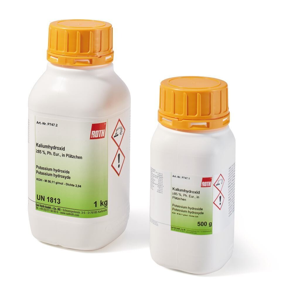 Potassium hydroxide, min. 85%, Ph.Eur., in pellets, 2.5 kg, plastic packaging.