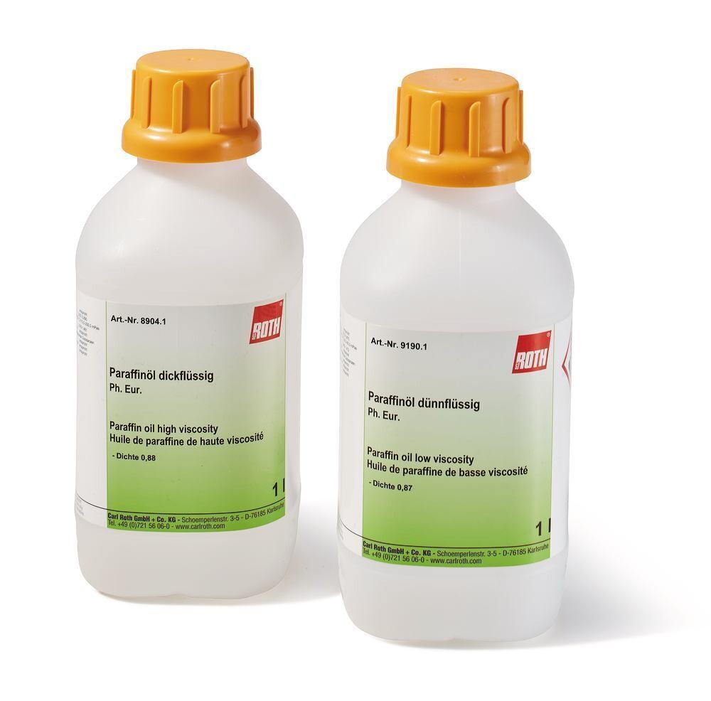 Liquid paraffin oil, Ph.Eur., 1 l, plastic packaging.