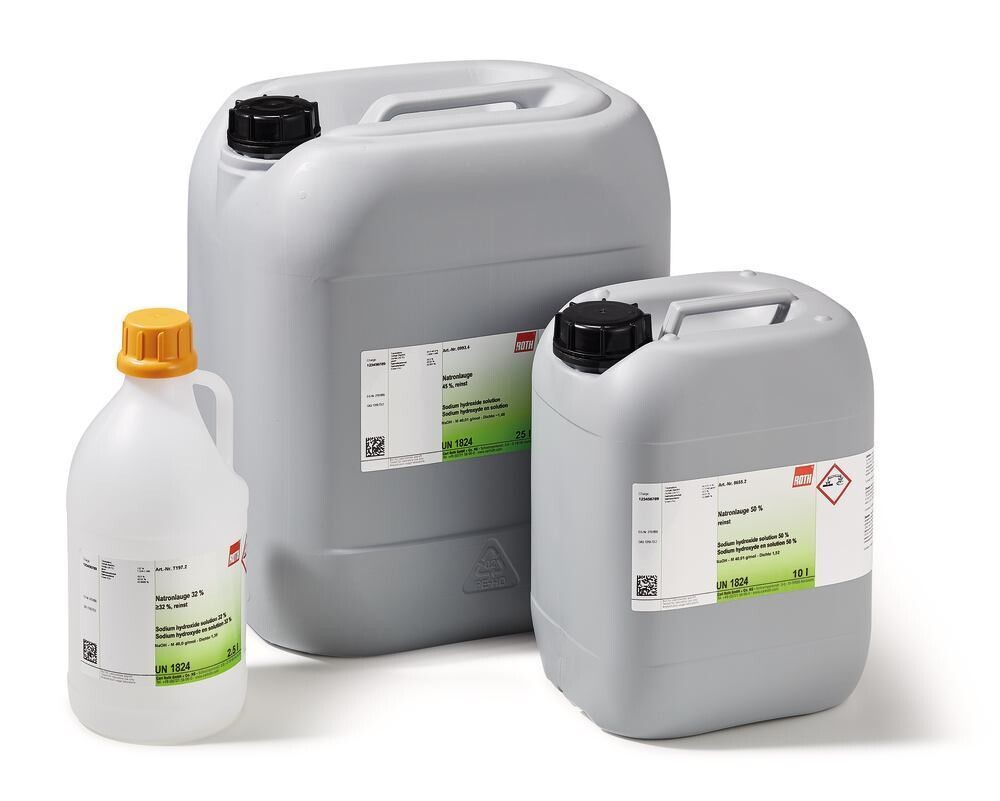 Sodium hydroxide solution 10%, extra pure, 5 l, plastic packaging.