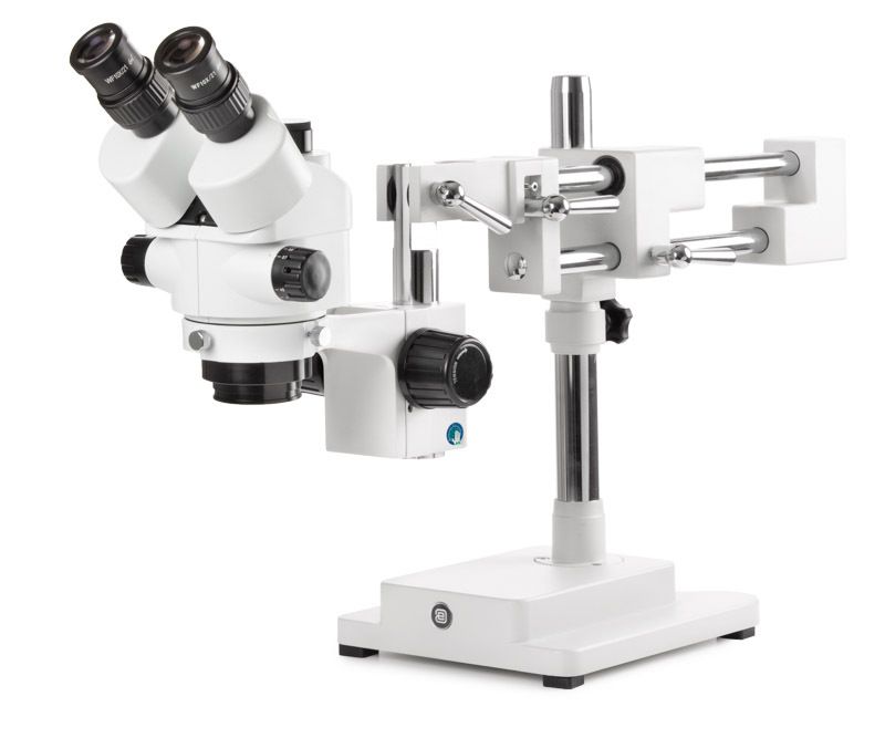 StereoBlue SB.1903-B Stereo microscope Triocular with 0.7 - 4.5x zoom and double-arm swivel arm tripod on heavy base plate