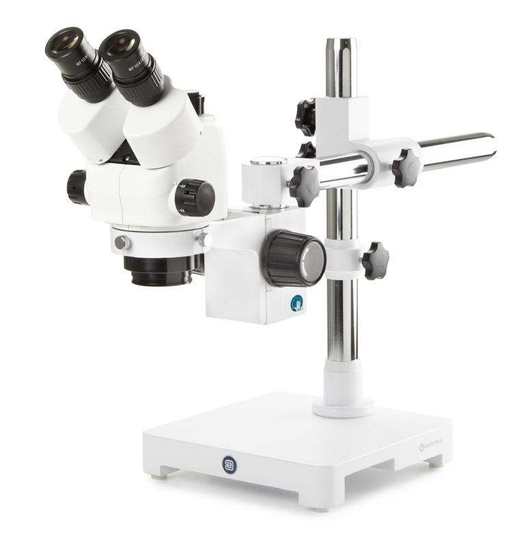 StereoBlue SB.1703-B Stereo microscope Triocular with 0.5 - 5.5x zoom EVO and double-arm swivel arm tripod on heavy base plate