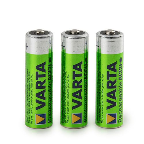 Set of 3 rechargeable AA batteries