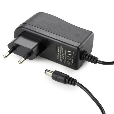 Adaptador de corriente externo 100-240 V