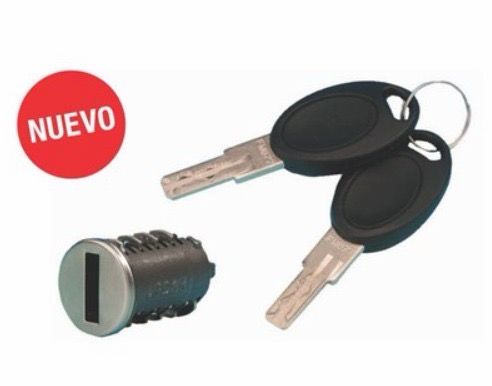 Cilindro con par de llaves