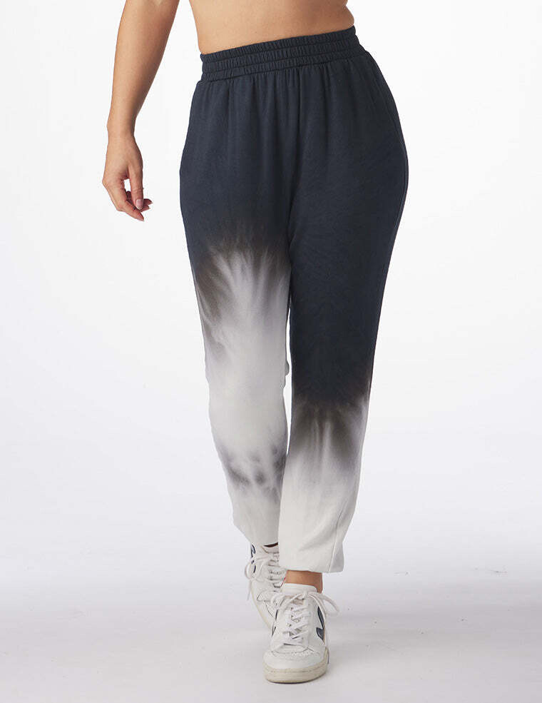 Powder Jogger Yin Dye