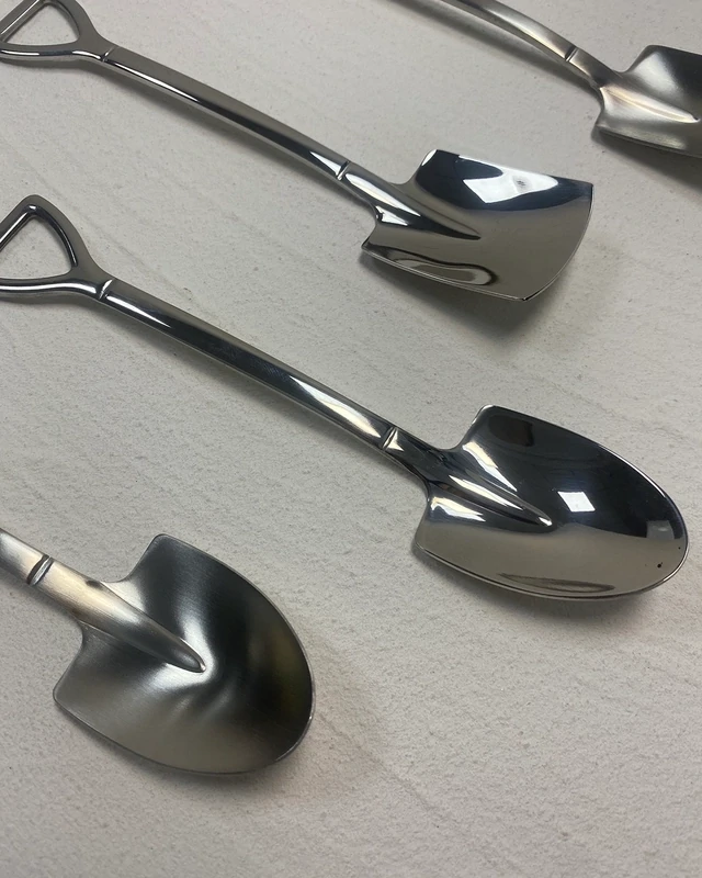 Shovel Tea Spoon (silver)