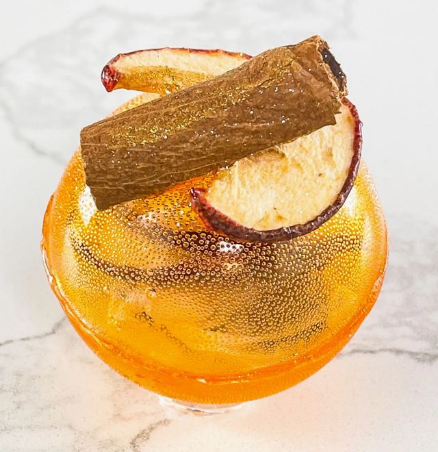 Apple Cinnamon Tea Bomb