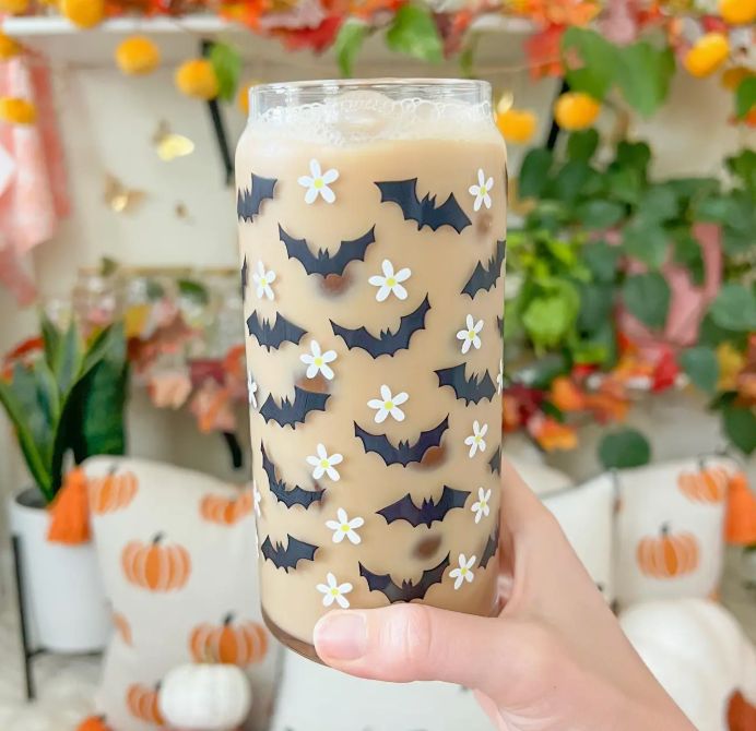 Bats and Daisies Glass (20oz)
