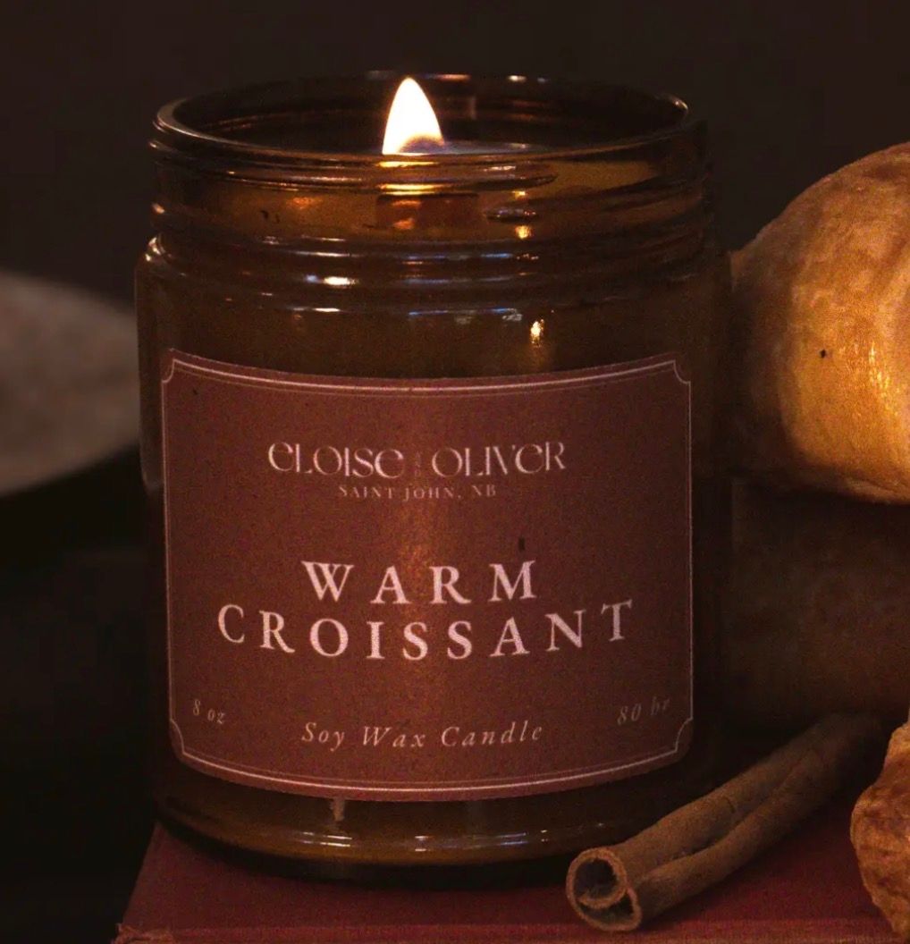Warm Croissant ( 8oz Soy Candle )