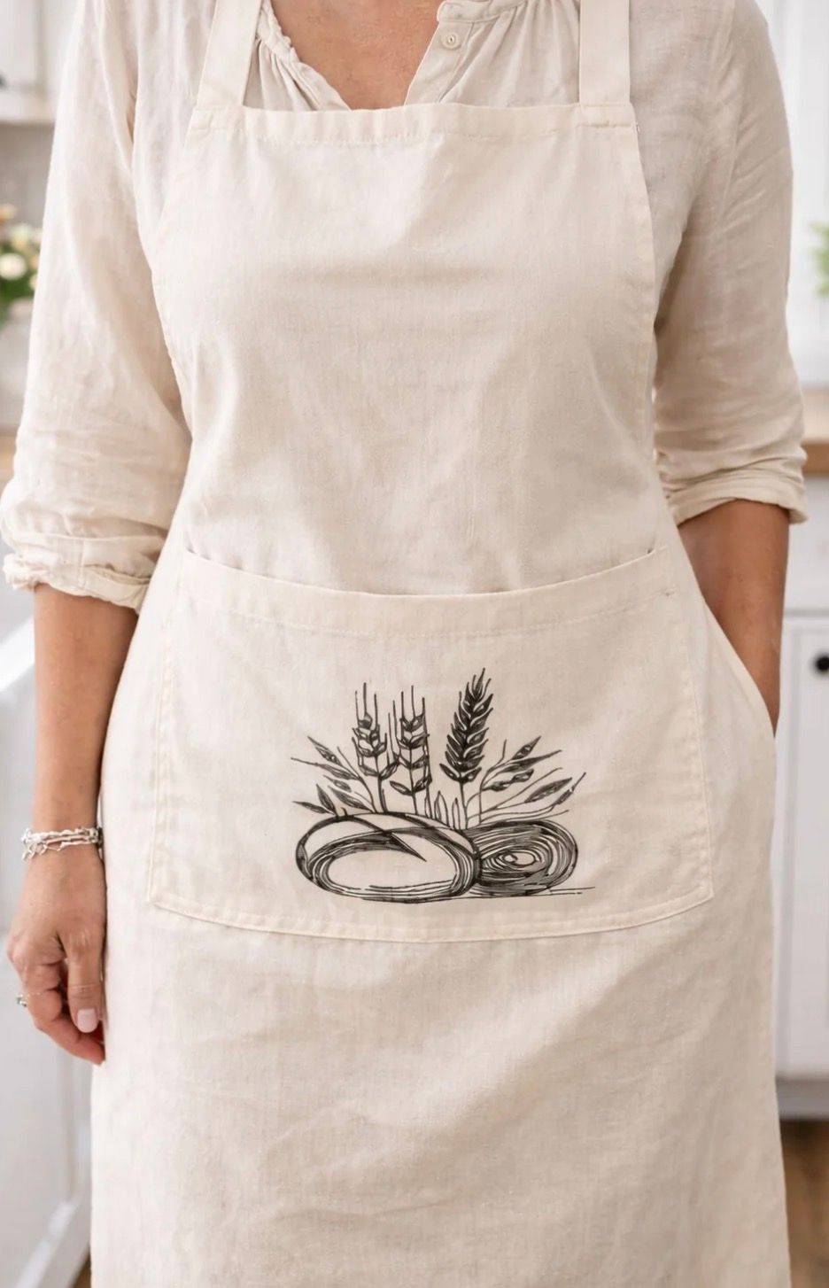 Adjustable “Loaves &amp; Wheat” Bib Apron