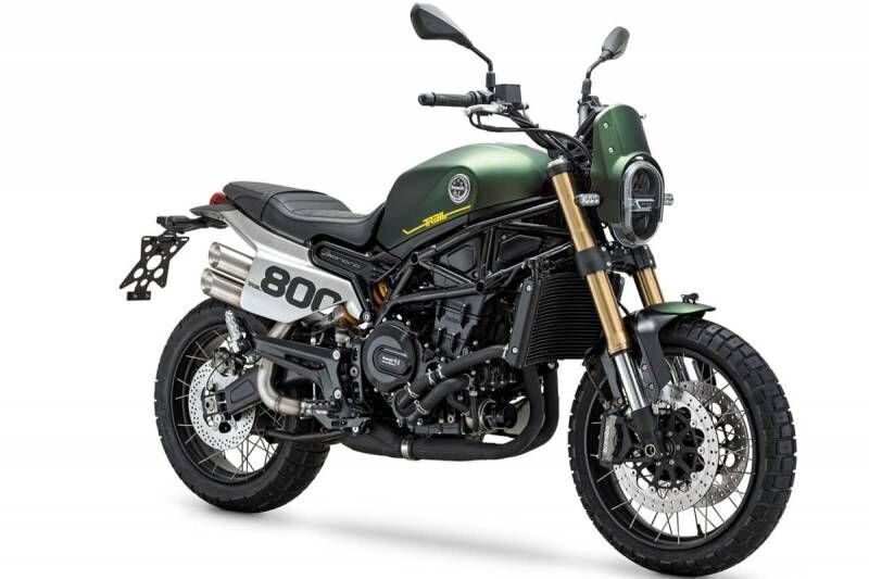 Moto Benelli Léoncino 800