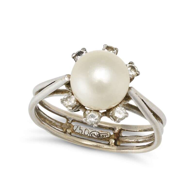 Pearl & Diamond Cluster Ring in 18kt White Gold Pearl & Diamond Cluster Ring in 18kt White Gold