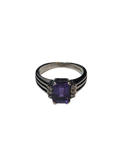 Amethyst & Diamond Dress Ring in 9kt White Gold Amethyst & Diamond Dress Ring in 9kt White Gold