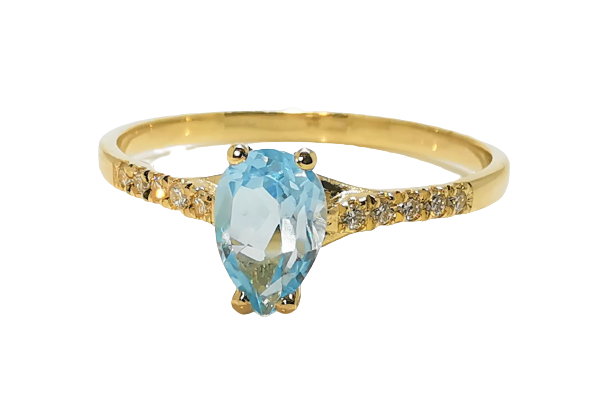 Delicate 0.18 ct Aquamarine Ring With Diamonds Delicate 0.18 ct Aquamarine Ring With Diamonds