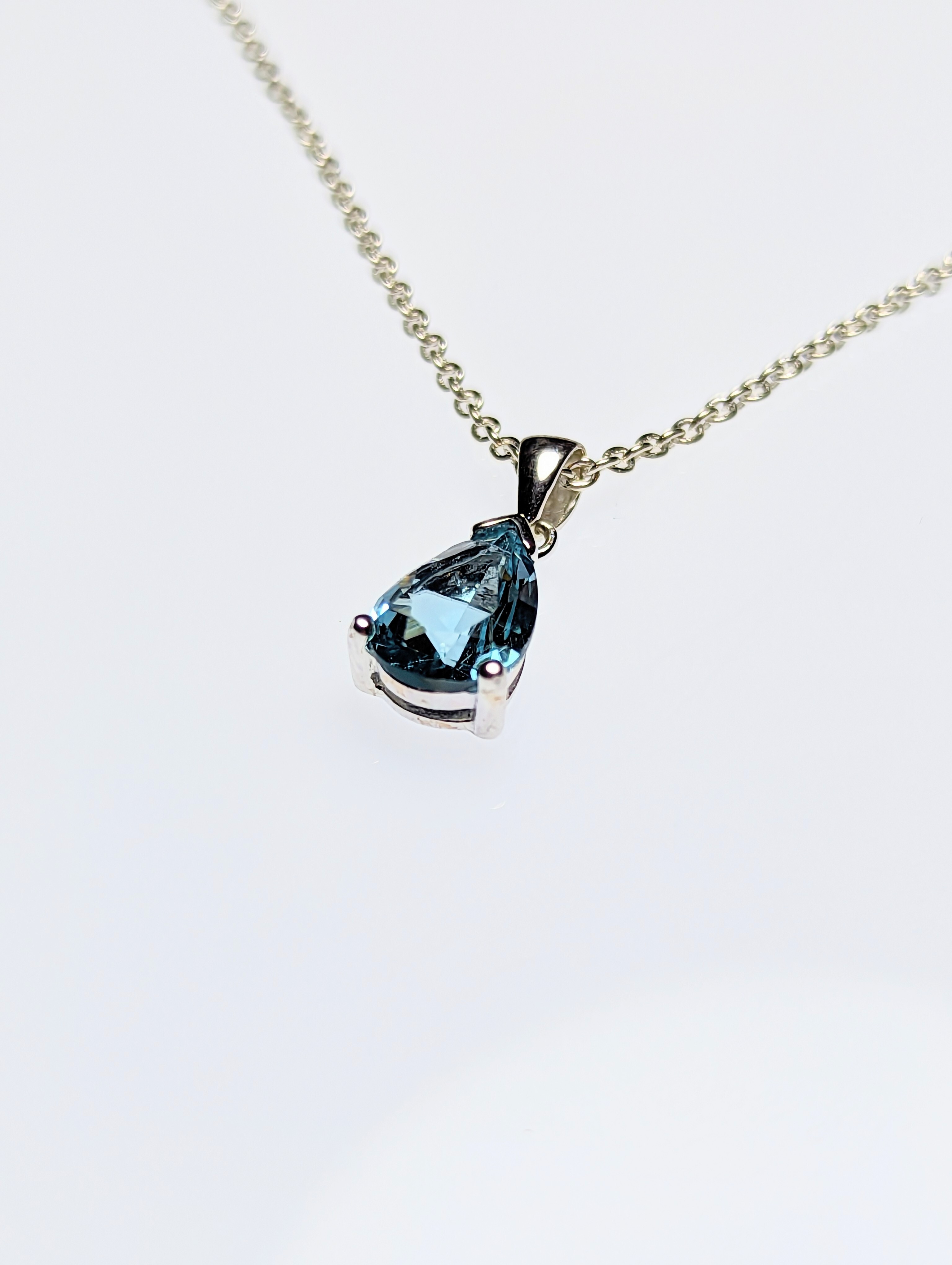 Aquamarine Pendant Necklace