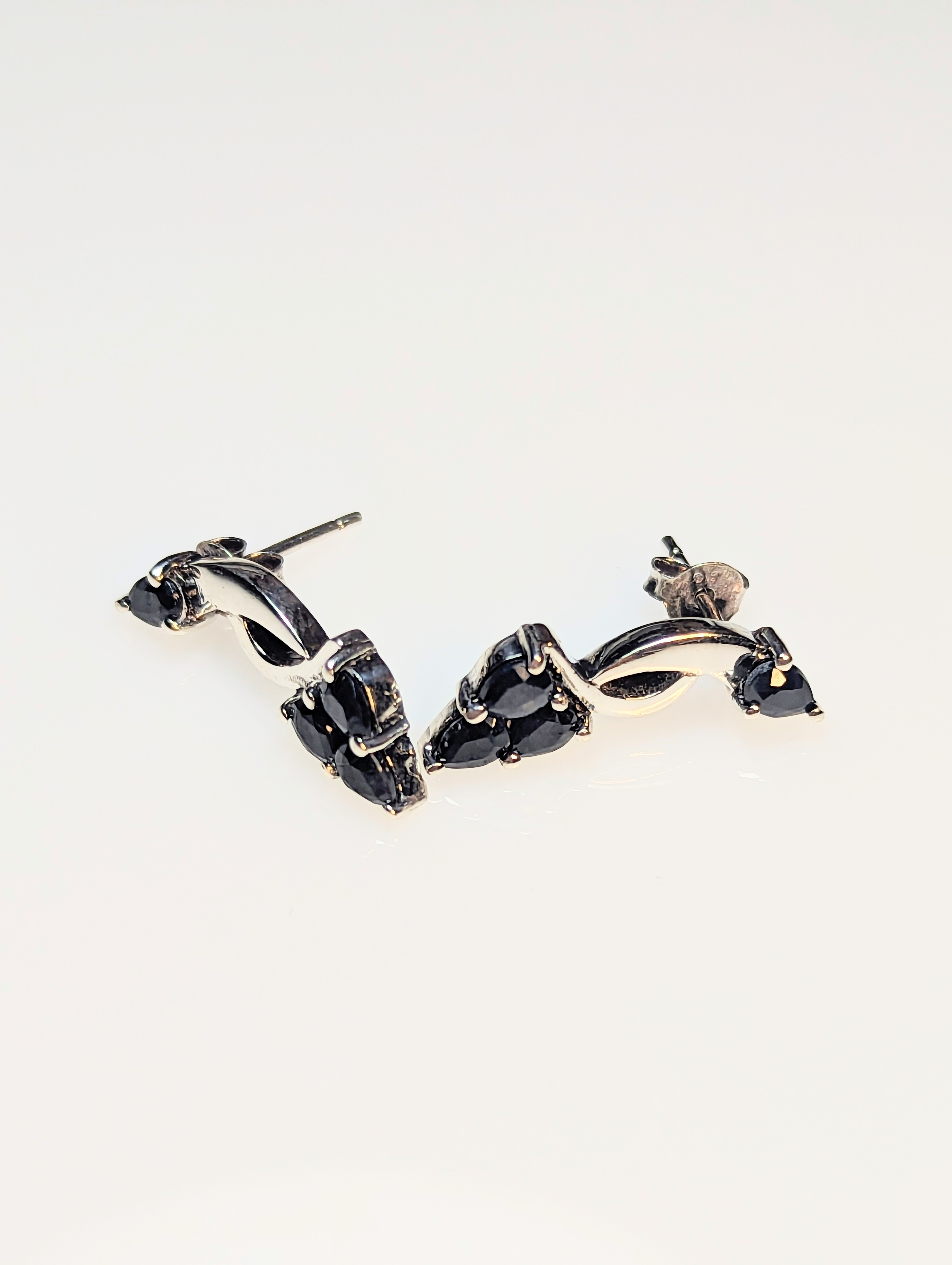 Sapphire Earrings in 925 Silver