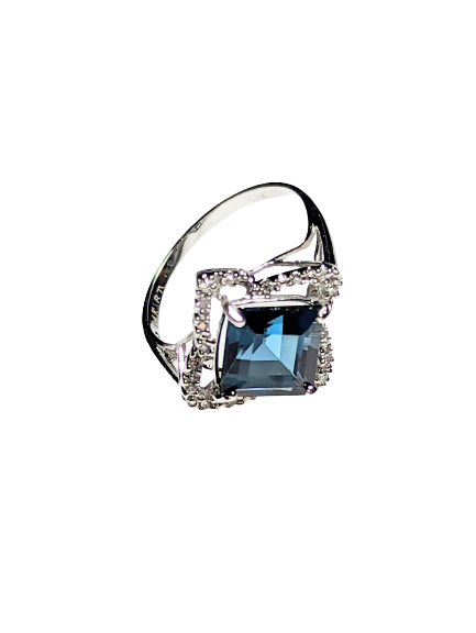 14kt White Gold, Topaz & Diamond Ring
