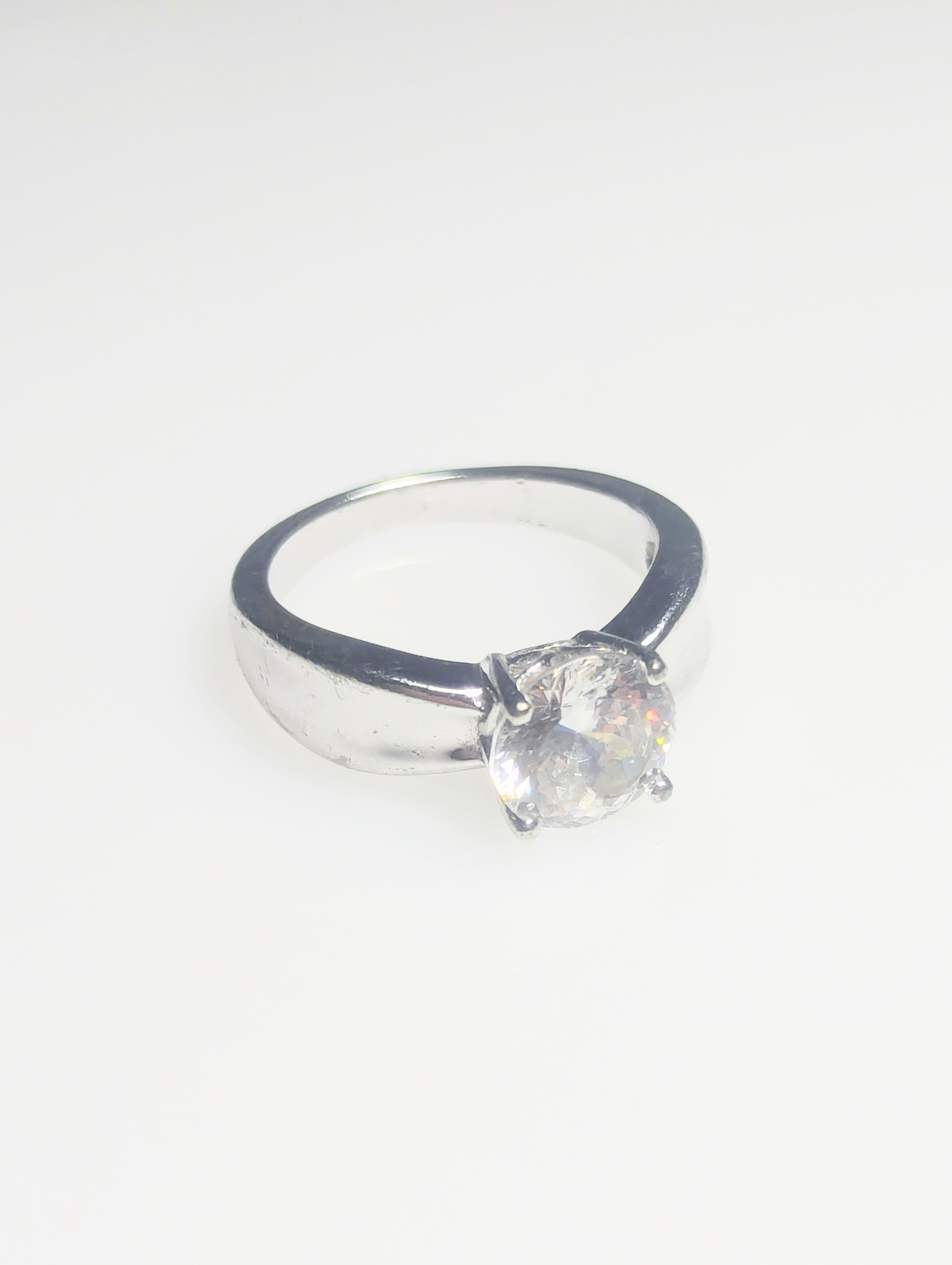 925 Silver Solitaire Ring