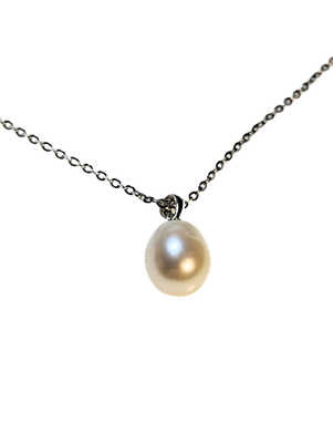 Pearl Drop Pendant Necklace